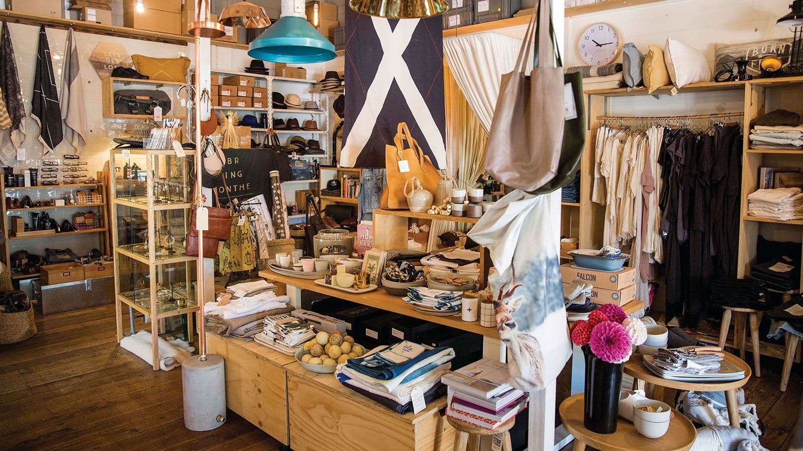 Shopping in Byron Bay.jpg